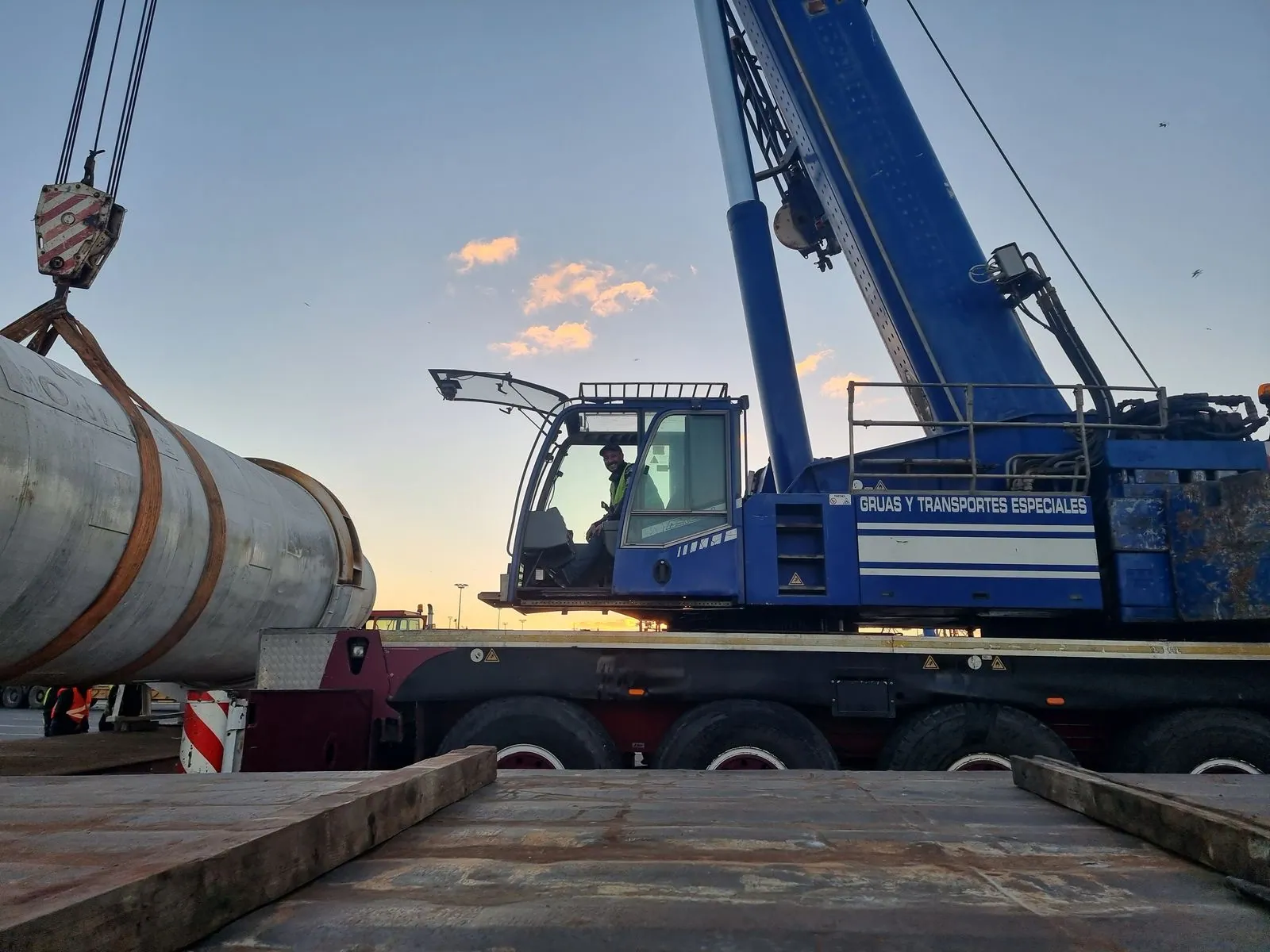 Liebherr 11200 : l'engin ultime pour les très gros levages
