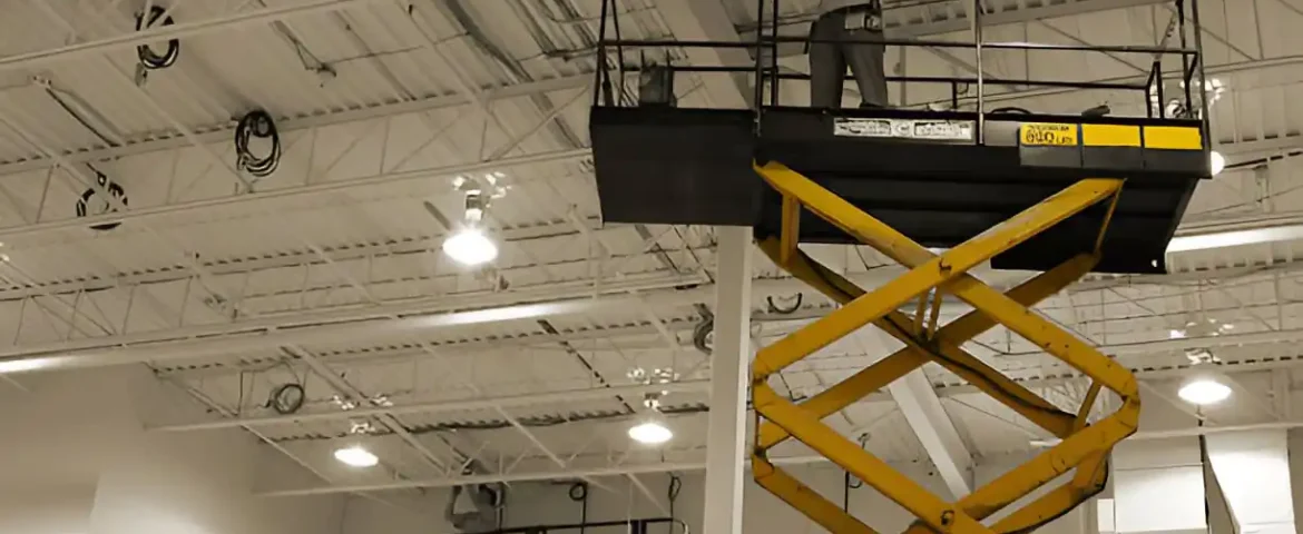 Travaillez en Toute Confiance : Nacelles Ciseaux Professionnelles